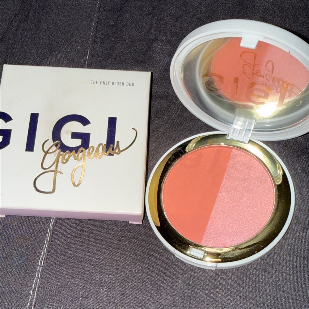 Gigi Gorgeous Blush Duo - Coral and Pink